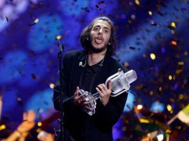 Победителем "Евровидения-2017" представитель из Португалии Сальвадор Собрал