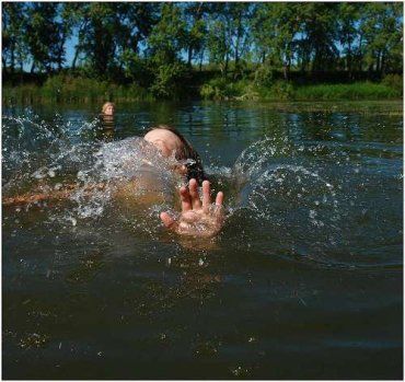 В Ужгороде парень утонул из-за оплошности своей и оружающих