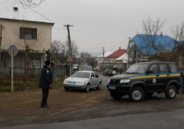 В Иршавском районе обнаружили мину и эвакуировали народ
