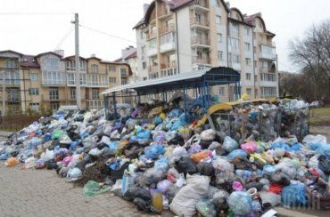 Львівська адміністрація повідомляє,що вже 42% сміття вивезено зі Львова