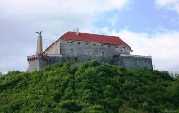 Мукачевский замок - отреставрированная средневековая крепость