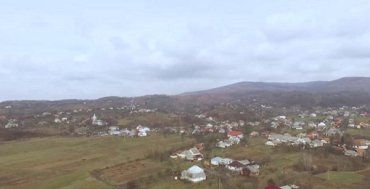 Ні Іршавщині колишнє шахтарське село повільно "йде під землю"