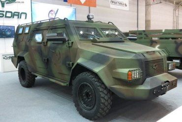 Українські військові їздитимуть на нових автомобілях