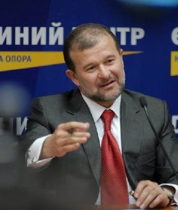 Балога поддержит Януковича
