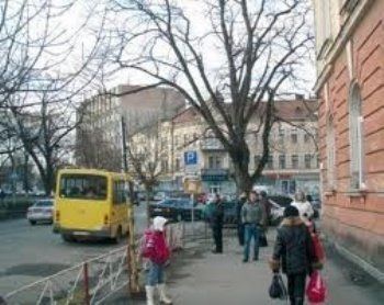В Ужгороде "нове покращення" - поднимают тарифы на проезд в маршрутках