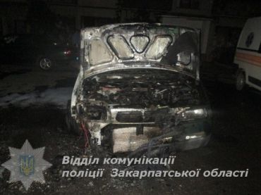 Полиция выясняет детали поджога авто в Мукачево