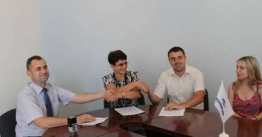 Семья Скрипчук получила кредит на покупку жилья в Ужгороде