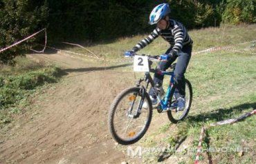 В Хусте соревновались велобайкеры со всей Закарпатской области