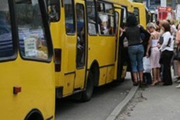 В Ужгороде водитель маршрутки напал на журналиста за 30 коп.