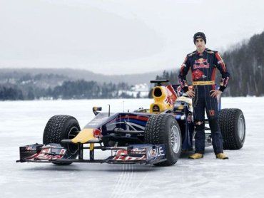 В Канаде Себастьен Буэми на болиде Red Bull устроил гонки по льду