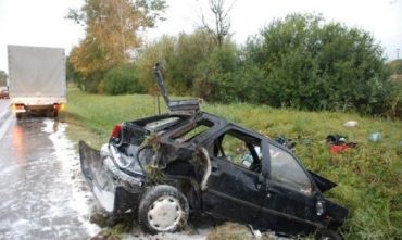 ДТП в Польше: фура снесла с трассы Citroen, есть пострадавшие
