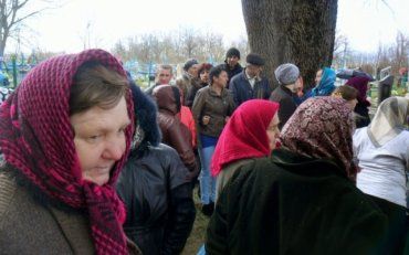 Поминальний день на одному з одеських кладовищ закінчився масовою евакуацією