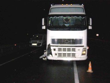 На Львовщине под колесами грузовика погибли 4 пешехода