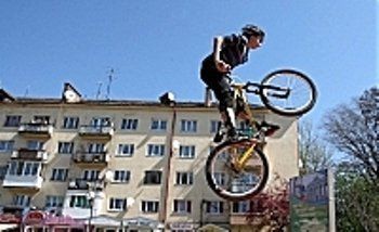 Велосипедисты пропагандировали здоровый образ жизни в городе Ужгород