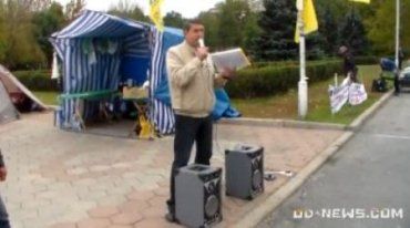 Одесситы "провели" в Ужгород губернатора Матвийчука