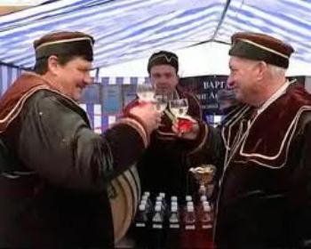 Дегустация на фестивале вина в закарпатском городе Берегово была бесплатной