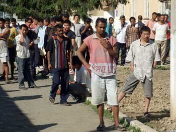 Пункт временного содержания незаконных мигрантов "Павшино" в Закарпатье.