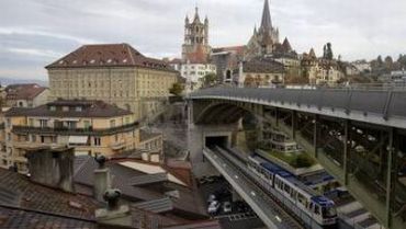 Первое в Швейцарии метро запущено в понедельник в Лозанне