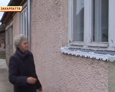 70-летнюю пенсионерку из дома выгнала собственная дочь