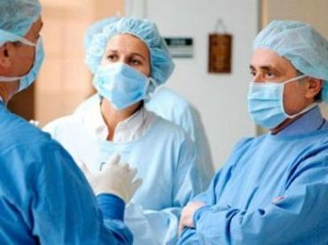 Словакия массово принимает на работу украинских врачей