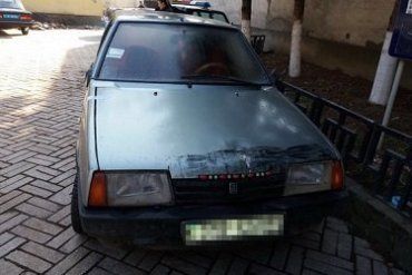Полиция оперативно разыскала угонщиков авто на Закарпатье