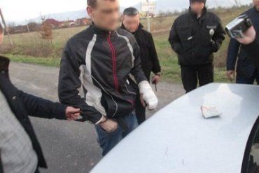 Жителя Закарпатья задержали во время продажи наркотиков