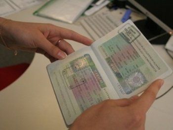 В Ужгороде на пресс-конференции консулы Чехии и Венгрии рассказали о новых визах
