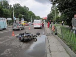 В Тячевском районе два скутериста не поделили сельскую дорогу
