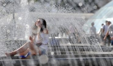 Если бы в Ужгороде были нормальные фонтаны, можно бы было спастись от жары