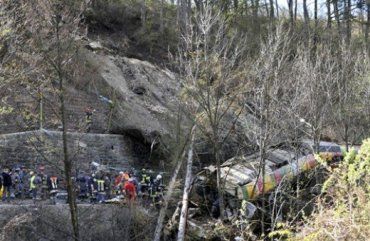 В Италии катастрофа на железной дороге унесла жизни 11 человек