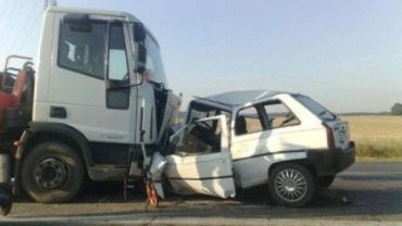 ДТП в Чехии: девушка на автомобиле залетела под камион