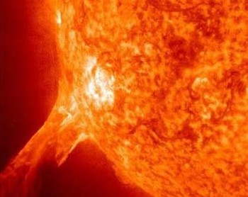 NASA : в ближайшие дни Землю "накроет" страшная солнечная вспышка