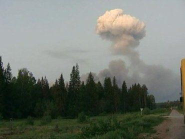 В России взрываются снаряды на ракетно-артиллерийском складе