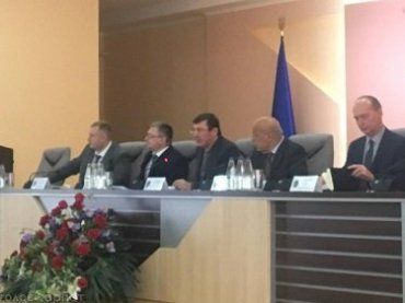 На брифинге в Ужгороде Луценко заявил о связях прокурора Тячева с криминал