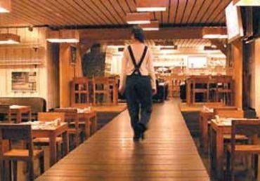 В закарпатских ресторанах посетителей почти нет