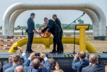 Украина заплатит Словакии за реверсные поставки газа за год около $2,4 млрд