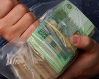 В Хустском районе главный ветеринар попался на взятке в 12 000 гривен