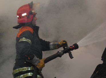 Спасатели осуществили 18 выездов на "новогодние" пожары на Закарпатье