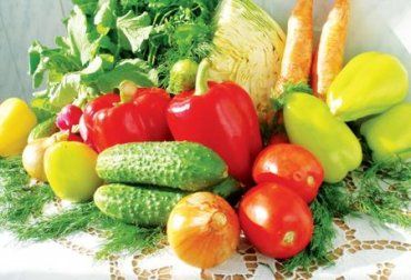 В целом на рынках подешевели все овощи и фрукты, продавцы часто идут на уступки
