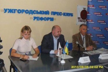 Представники партії «Сильна Україна» Михайло Попович та Іван Артьомов