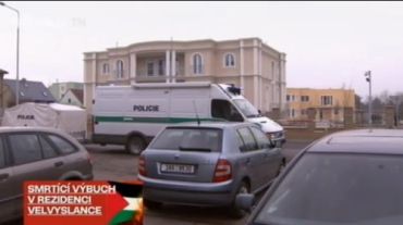 Расследование взрыва в резиденции палестинского посла ведет чешская полиция