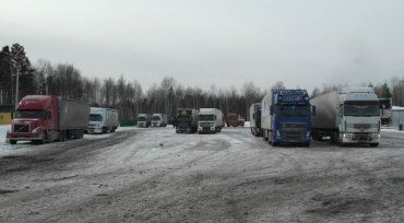 06.01.2016: Фуры стоят на границе, на Украине подсчитывают убытки