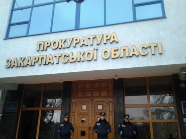 Прокуратура: Аэропорт "Ужгород" забыл заплатить в бюджет города 127 тыс. грн.