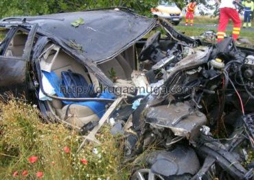 В Венгрии труп водителя VW Passat нашли на заднем сидении