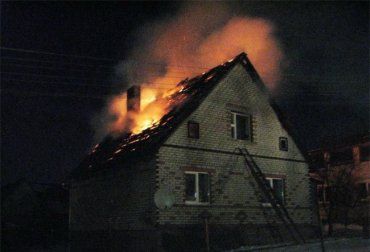 В Перечинском районе спасатели предотвратили возгорание жилого дома