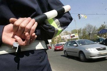 На трассе Киев-Чоп за превышение скорости движения ГАИ задержала нарушителя ПДД