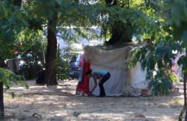Жители шатров называют себя беженцами из Закарпатской области