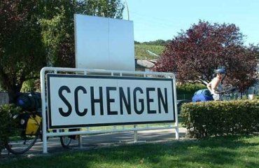 Запрещено пребывать в зоне Шенгена более 90 дней за 6 месяцев
