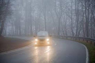 На Закарпатье надвигается очень сильный туман, на дорогах гололед