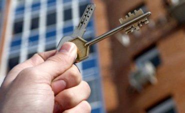 Назаренко вручил ключи от квартир 40 пограничникам Чопского отряда